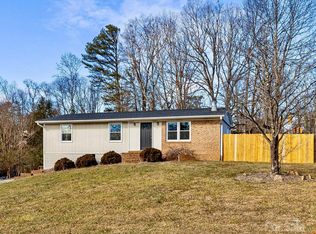 16 Lilac Ln, Fletcher, NC 28732