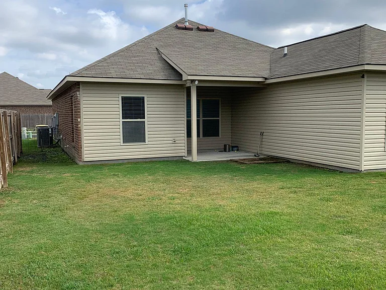 15437 Mossystone Dr — Photo 9