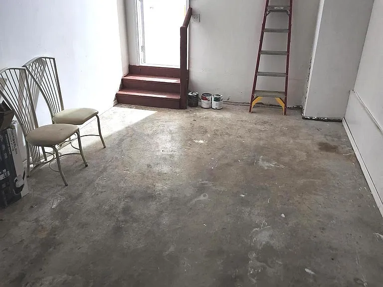 302 Hidden Dr — Photo 31