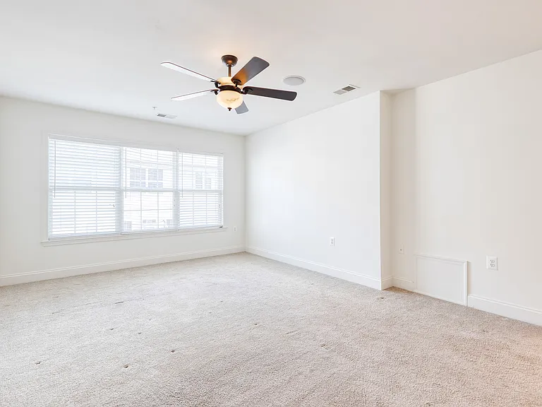 4322 Vintage Ivy Ln — Photo 20