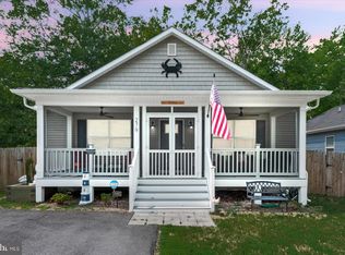 279 9th St, Colonial Beach, VA 22443