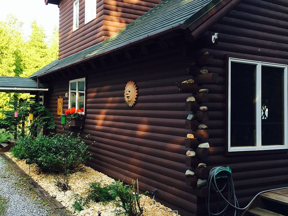 2nd image of 1555 Lighthouse Point Rd