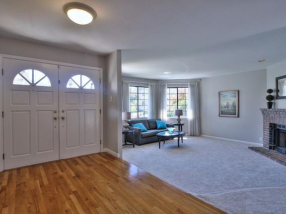 5th image of 7213 Silver Lode Ln