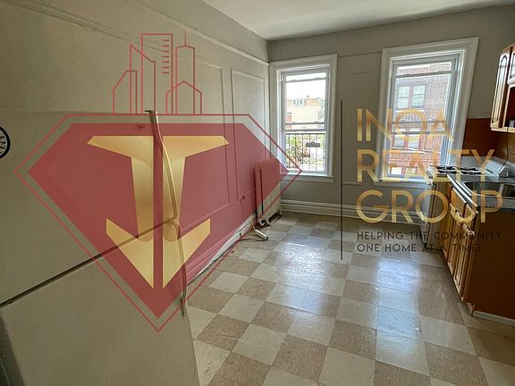 2nd image of 92 Waldo Ave APT 305