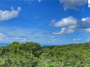 128 Tamarack Rd, Banner Elk, NC 28604