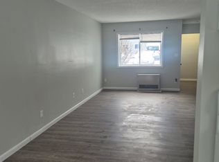 C5 Grandview Dr #1, South Burlington, VT 05403