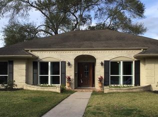 6134 Dumfries Dr, Houston, TX 77096