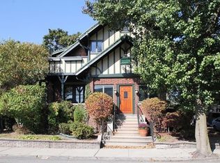 16 Kingswood Rd, Weehawken, NJ 07086