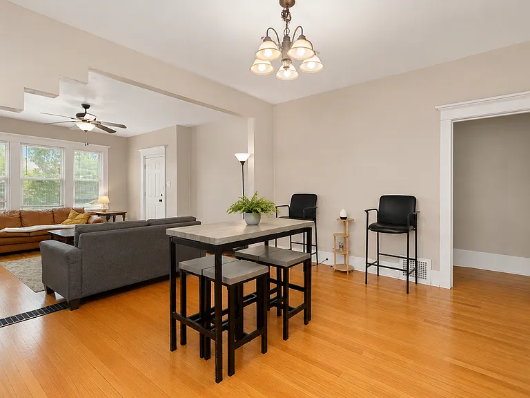 1419 N Meade St — Photo 3