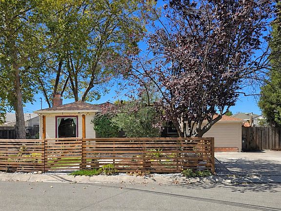 3rd image of 21367 Rizzo Ave