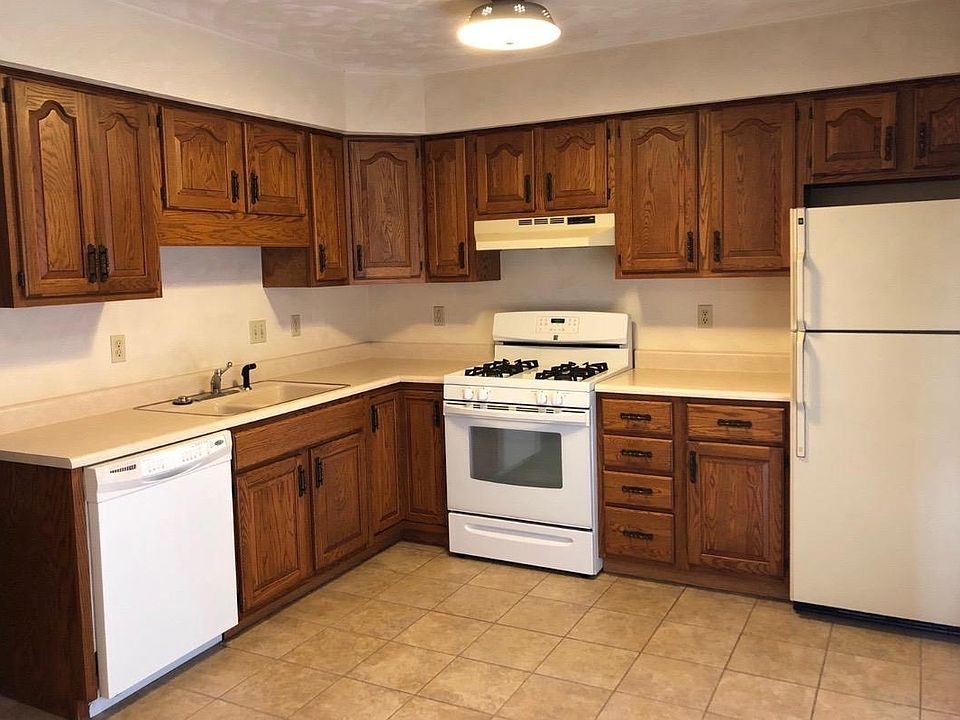 1st image of 3836 Canterbury Dr