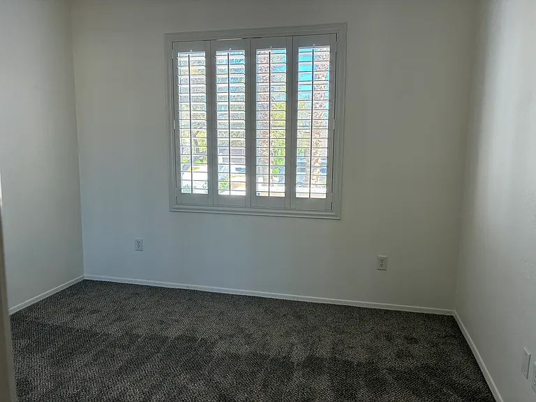 2581 Leighton Ave — Photo 14