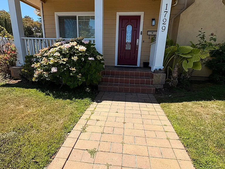 1729 Marich Way — Photo 5