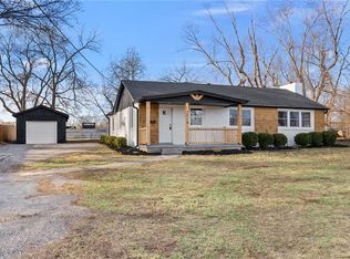 2018 James Downey Rd, Independence, MO 64057