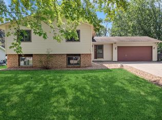 533 79th Ave N, Brooklyn Park, MN 55444