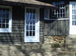 886 Mountain Trl, Fenton, MO 63026