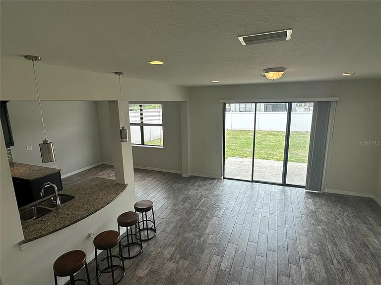 4515 Savannah Holly Pl — Photo 17