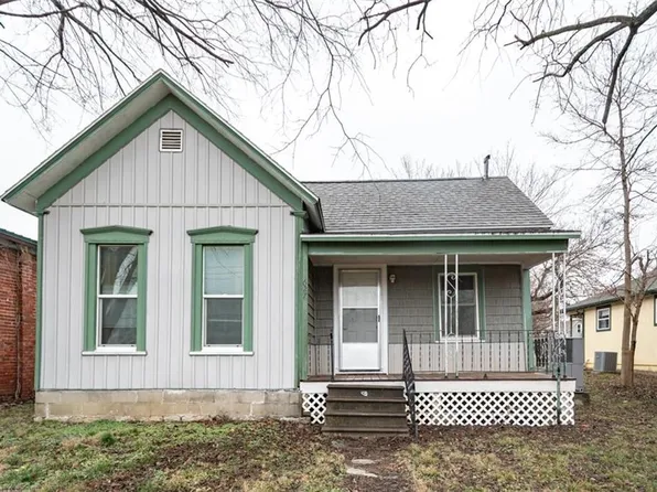627 N King St, Ottawa, KS 66067
