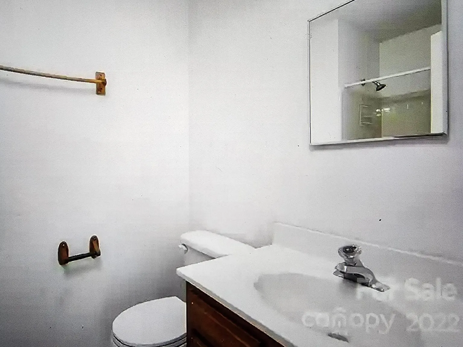 2 bed, 1050 sqft, $1,400 — Photo 3