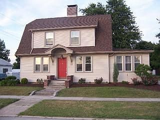 2nd image of 51 S Marion St