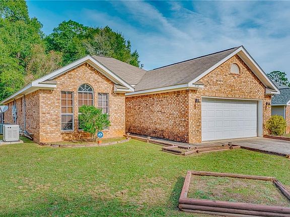 3rd image of 4724 Tulane Dr