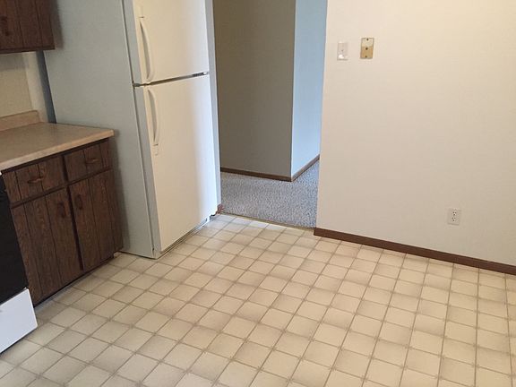 3rd image of 6060 Brantley Dr