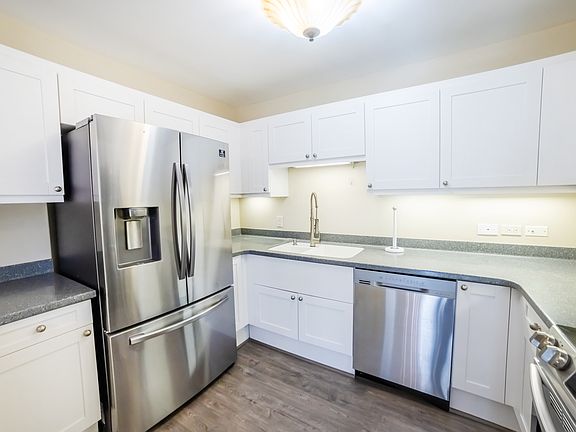 4th image of 725 Kapiolani Blvd APT 615