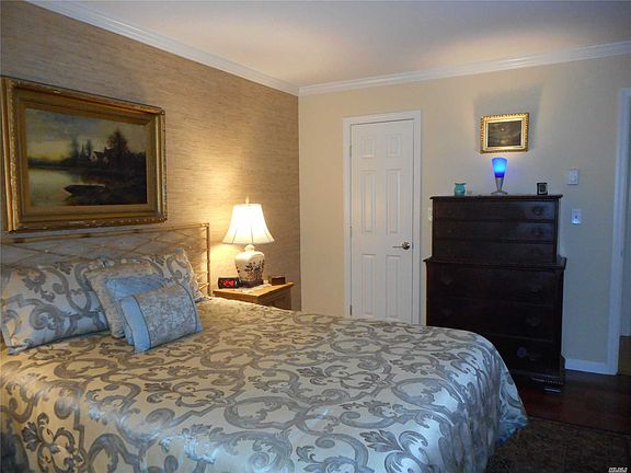5th image of 40 W 4th St APT 179
