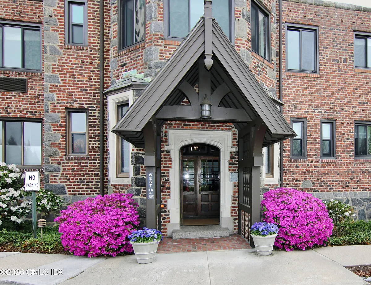 Building Photo - 47 Lafayette Pl #6D
