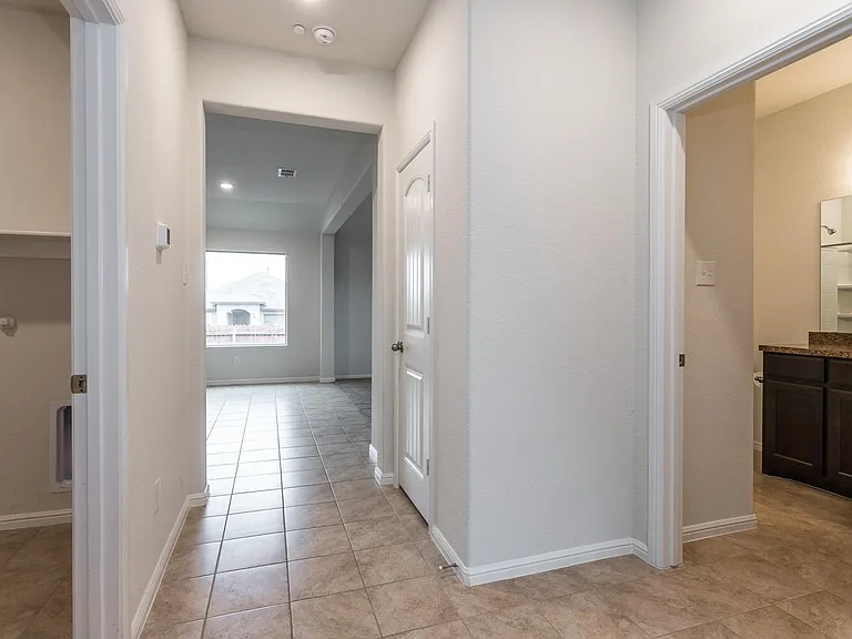 6901 Freeboard Way — Photo 18