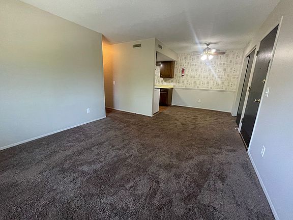2nd image of 2820 Eldora Dr #2830-12