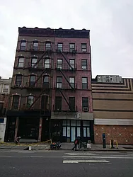 169 Eighth Avenue in Chelsea