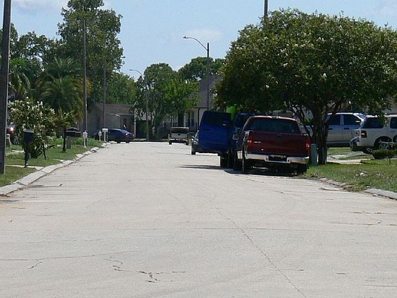 4th image of 7021 Chatelain Dr