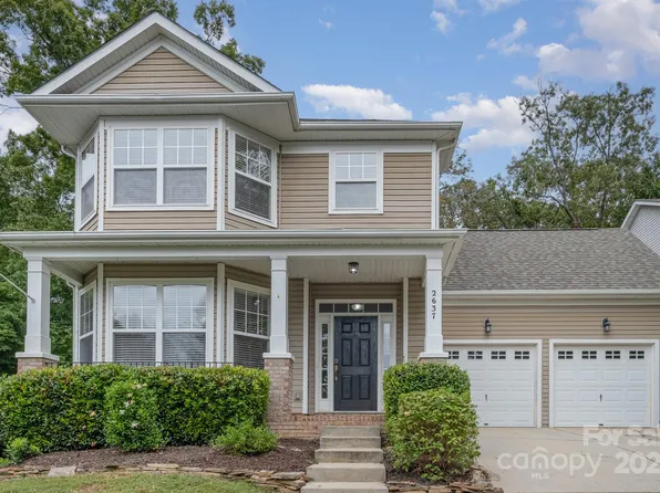 2637 Winding River Dr, Charlotte, NC 28214