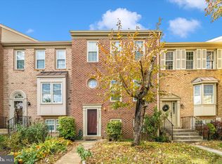 5405 Middlebourne Ln, Centreville, VA 20120