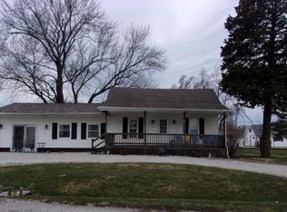 235 Piatt St, Argenta, IL 62501