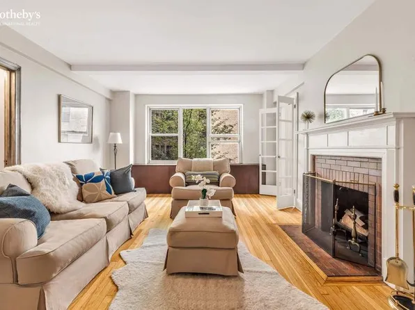 433 East 51st Street image 1 of 11