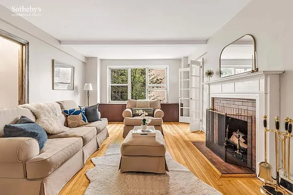 Sold by Sotheby's International Realty | media 1