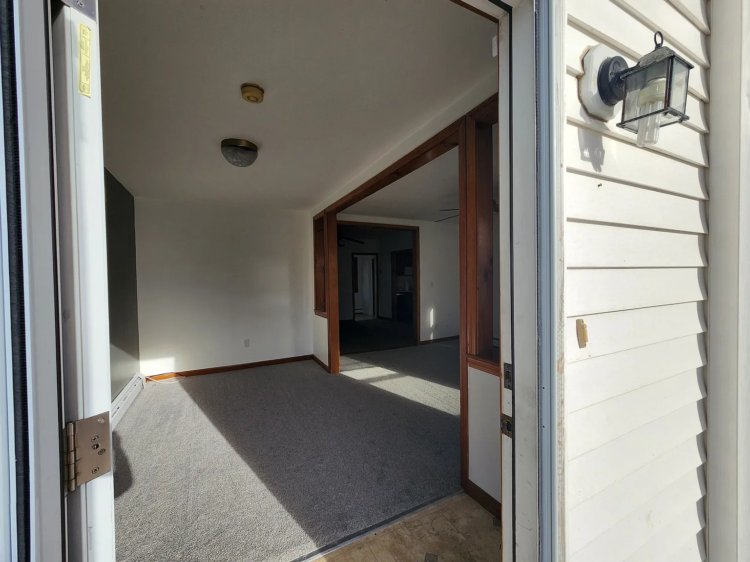 31 Elm St — Photo 3