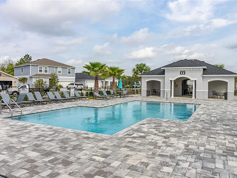 1097 Augustus Dr — Photo 41