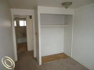 2nd image of 4882 Southfield St