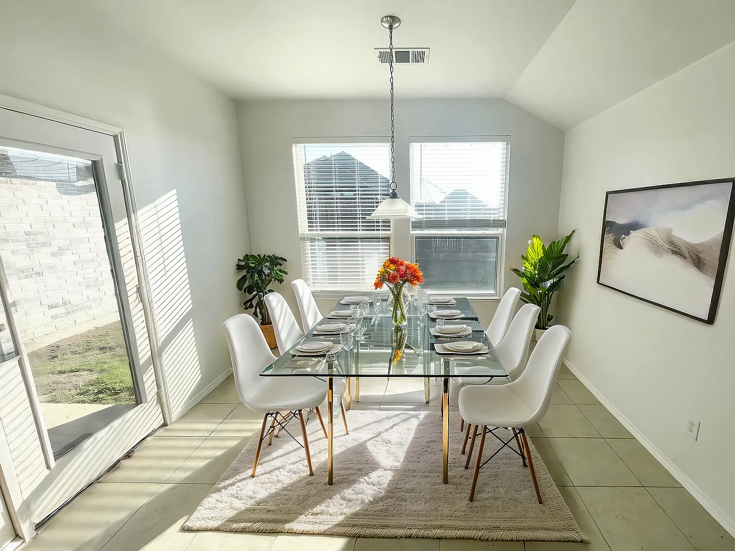 Exquisite 4-Bedroom Home in the Prestigious Light Farms Neighborhood — Photo 3