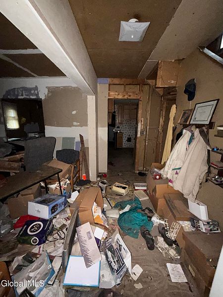 4th image of 3110 Albany Street