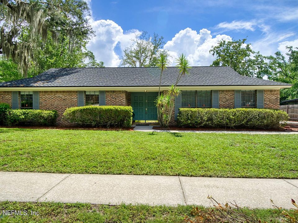 1st image of 2245 KENSINGTON Lane