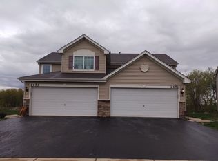 1471 Carlisle Ln, Hampshire, IL 60140