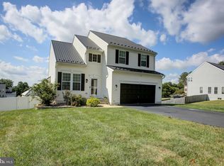 6816 Pennington Dr, Fayetteville, PA 17222