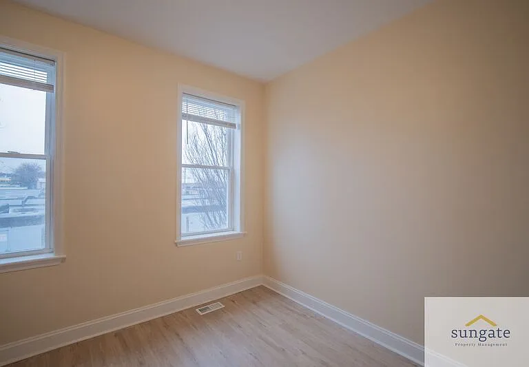 3205 Esther Pl — Photo 17