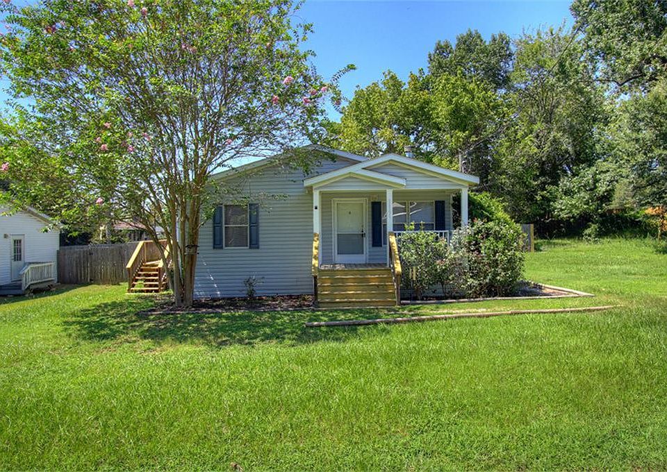 1st image of 15191 Paradise Cove Dr