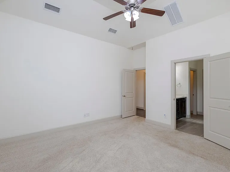 6337 Saddlebrook — Photo 24