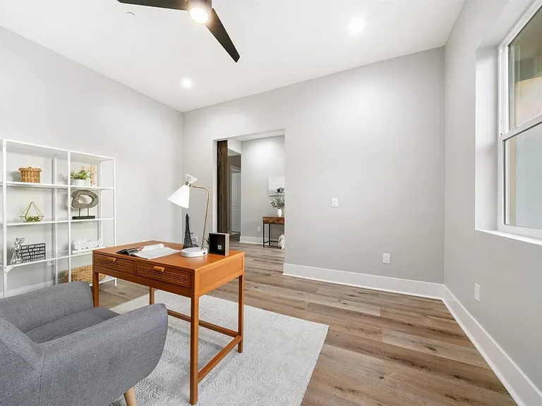1130 Jonas Ave — Photo 35